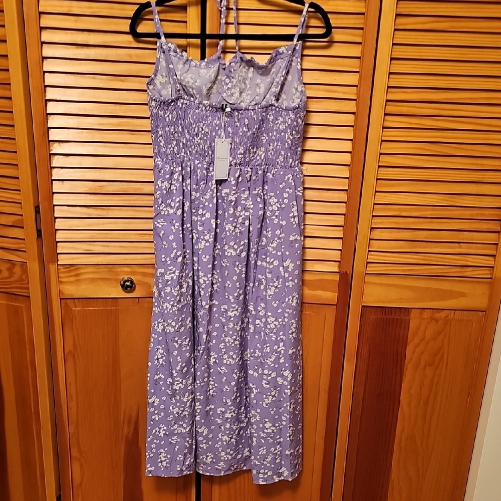 Chic Lavender Floral Midi Dress L NWT - Picture 2 of 5